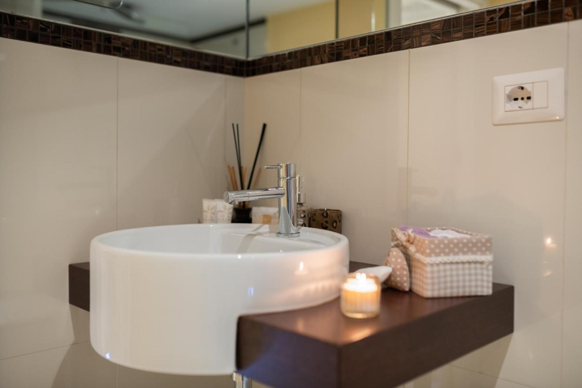 Riccardo Luxury Apartment Bari Buitenkant foto
